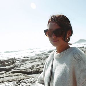 Meet your Posher, Larissa